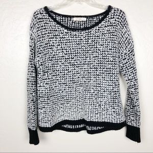 Rewind | black and white sweater size M